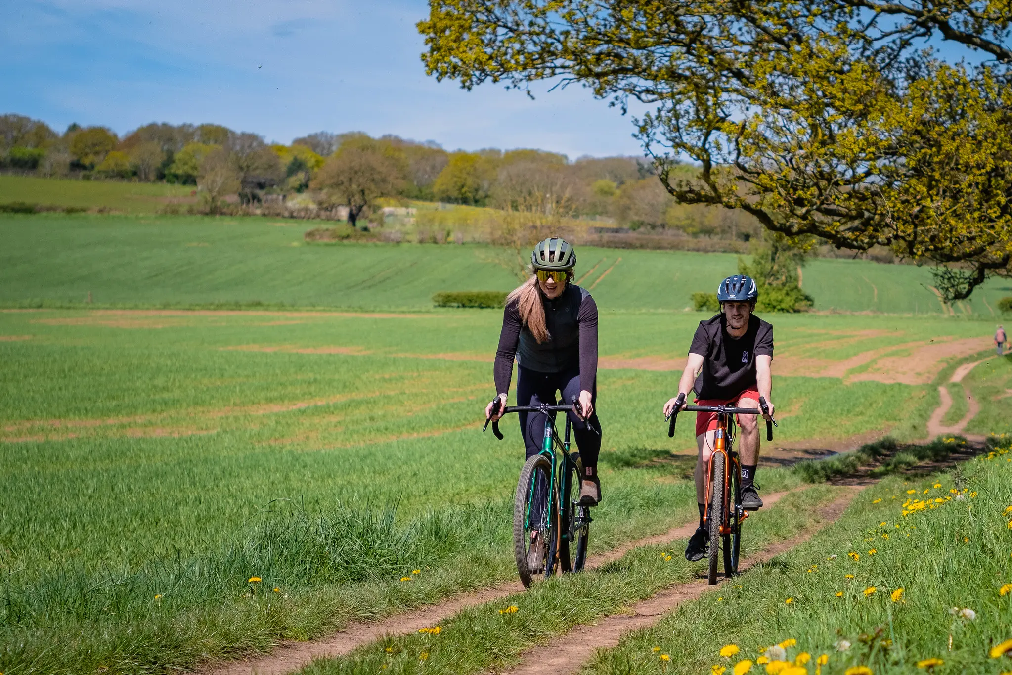 Escapade Supernova Orange & Froggatt Green Outdoors