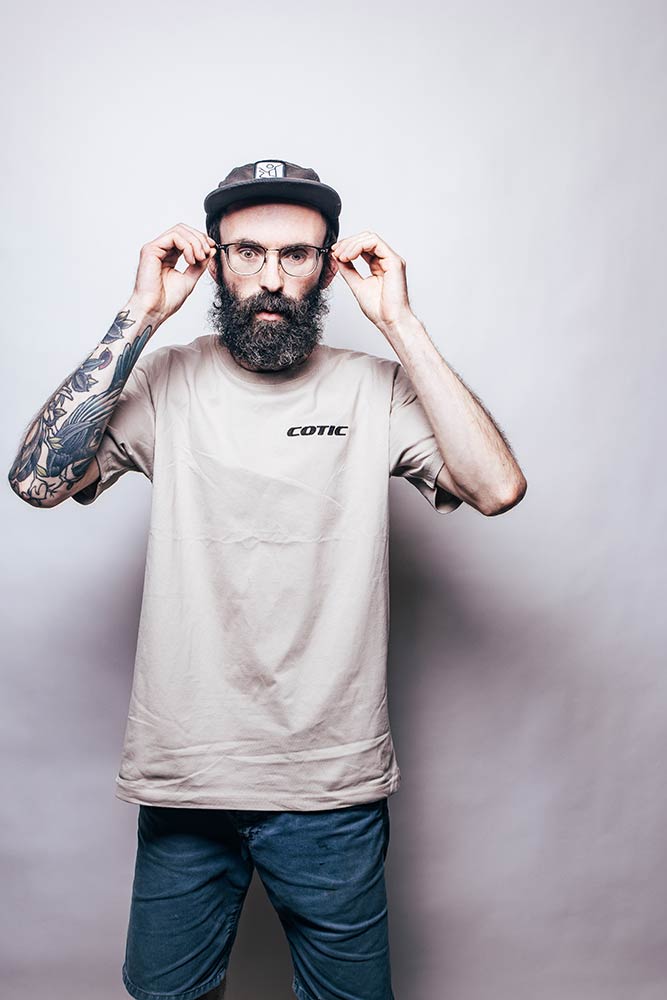 Desert Dust embroidered tshirt