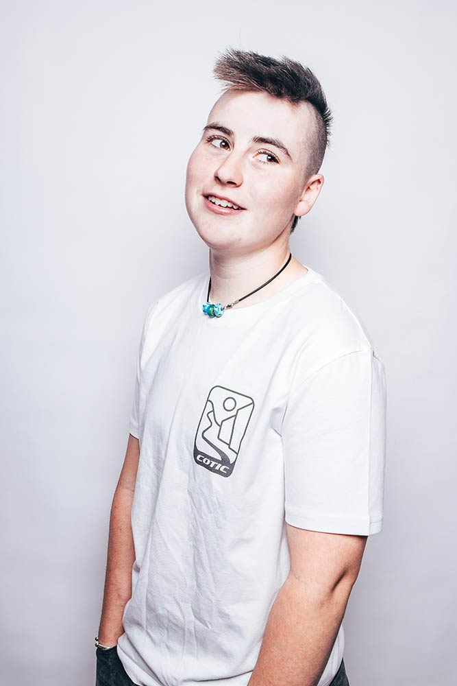 Ahh... chill... off white tshirts were made for this summer